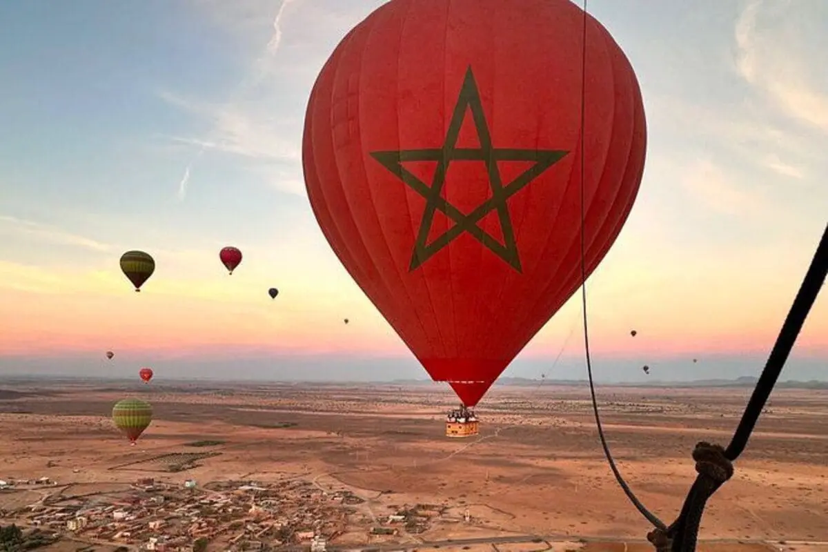 Montgolfière au dessus du Maroc